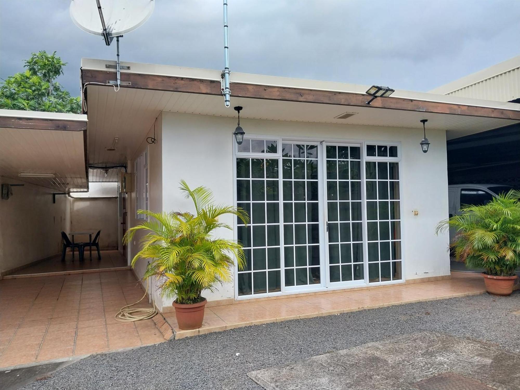 Chaine Lodge Maison Entiere Free Parking & Wifi 3Min De L'Aeroport Faaa Kültér fotó